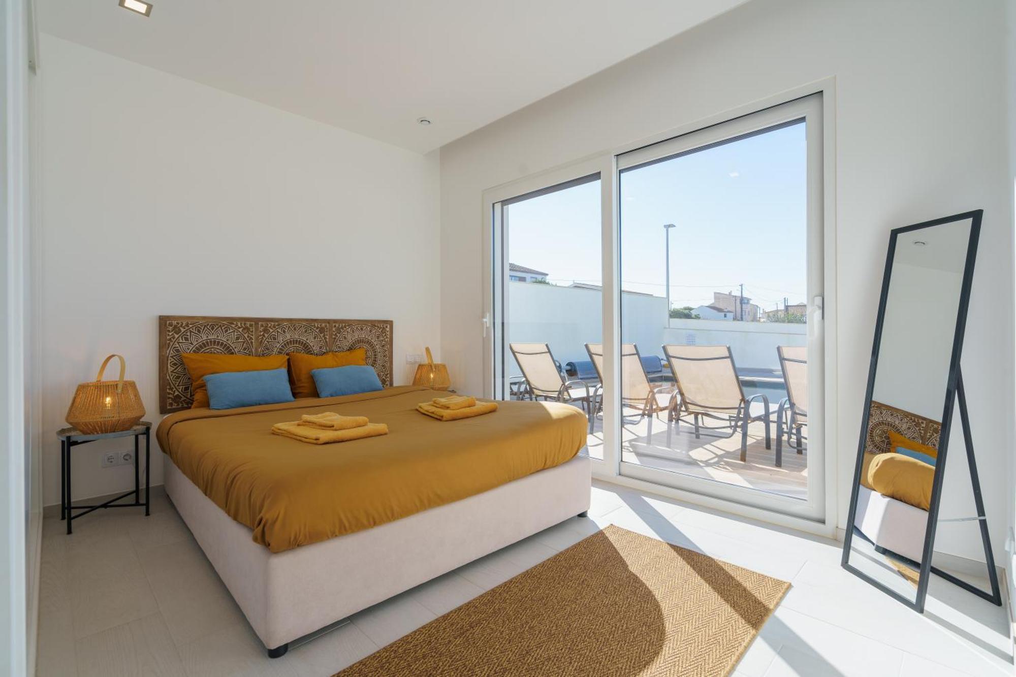 Villa Beach And Friends With Ocean View Лорінян Екстер'єр фото